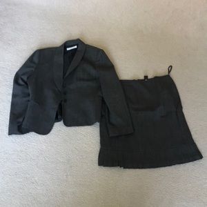 Grey business  skirt suit.